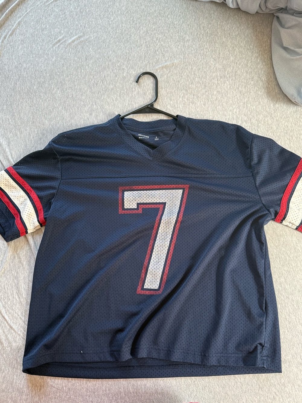 Hollister men’s jersey